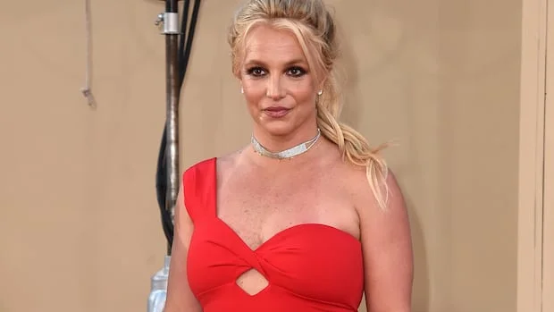 Britney Spears Defies Criticism with Sunroof Adventure Amid Recent Scrutiny