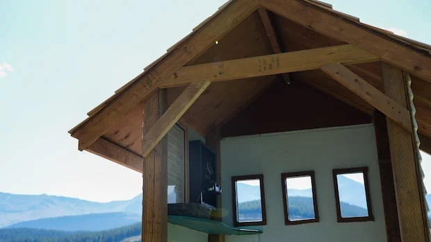 Exploring the Unique Wind Phone at Mountain Park Cemetery: A Bridge to the Past
