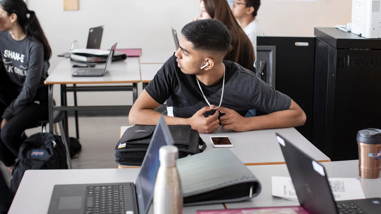 Concerns Grow Over Declining Academic Performance Among Canadian Students