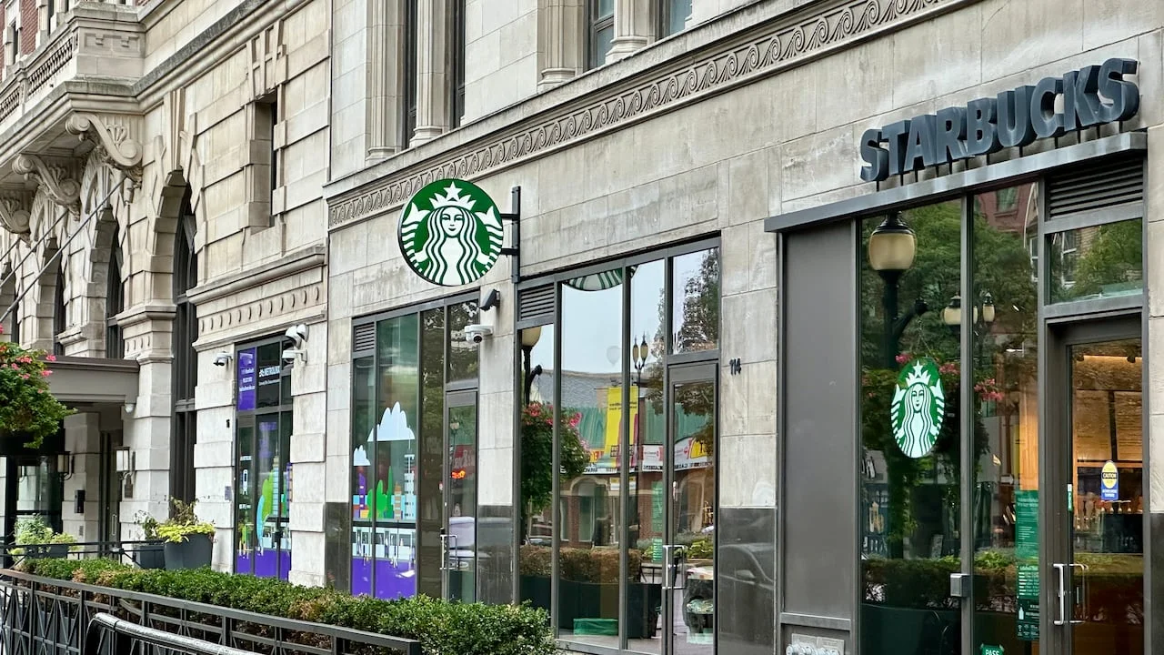 Hamilton Starbucks Workers Unite for Fairness in First Union Negotiations